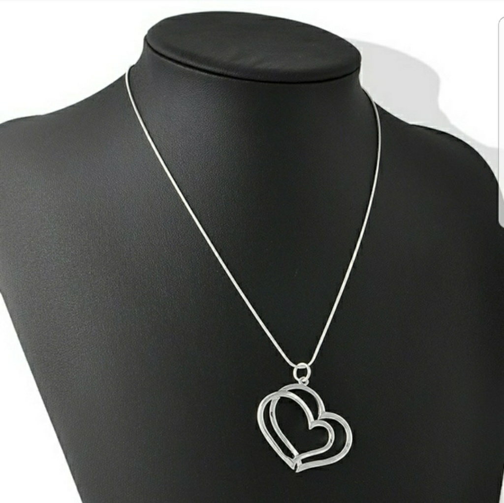 Fashion Jewelry Heart Charm Necklace.